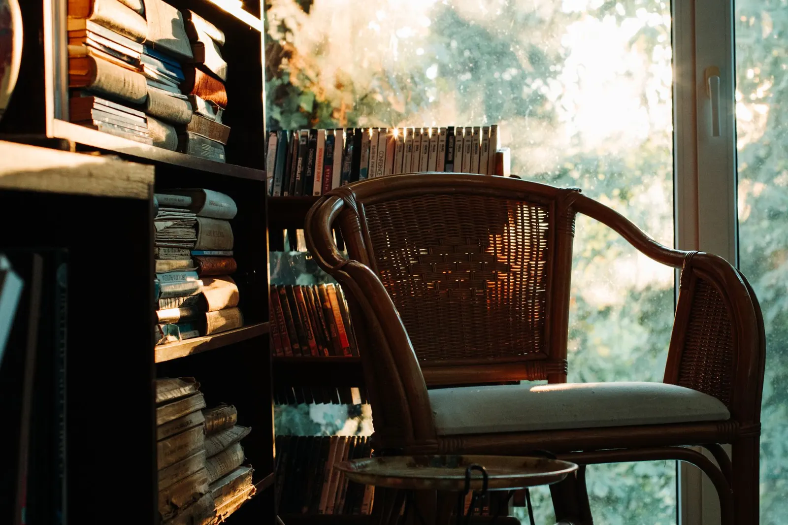 Comment créer un coin lecture cosy chez soi