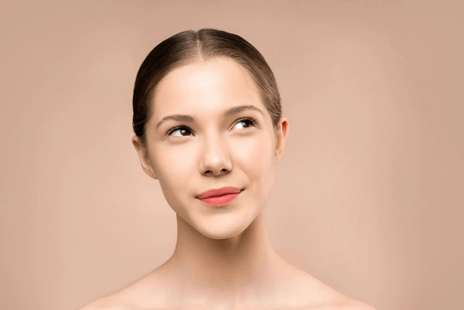 Peau déshydratée ou peau sèche : comment savoir